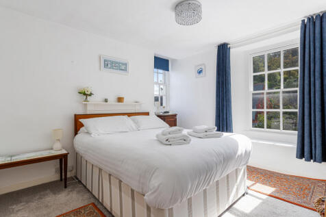 21 Bed 1 Dart Cottage Manor Street Dittisham - 250