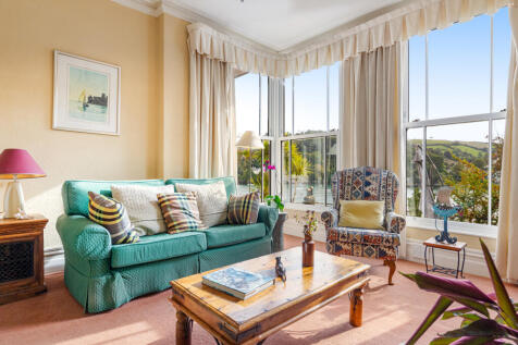 28 Sitting Room Fairwinds Beacon Road Kingswear - 