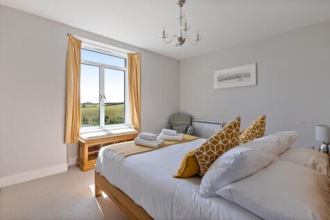 14 Main Bedroom 1 4 The Manor House, Hillfield - 2