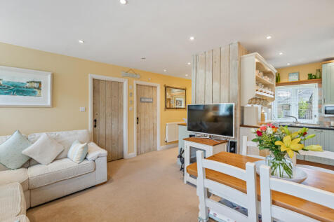 5 Open Plan Living Porthole Baileys Meadow Stoke F