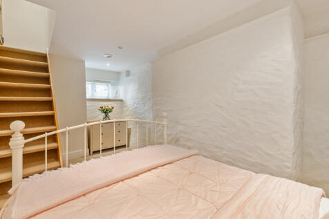 16 Bed 2  Porthole Baileys Meadow Stoke Fleming