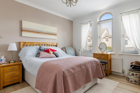 37 Bed 2 59 Seymour Drive Dartmouth - 250930