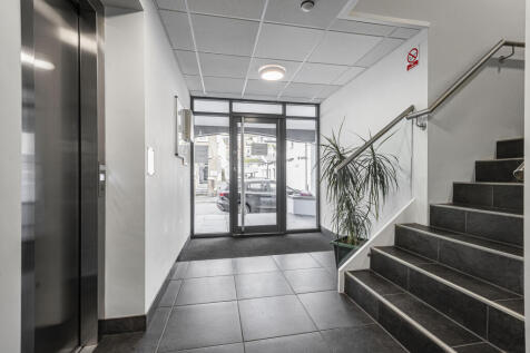 28 Entrance Lobby Edited