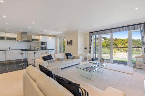 Living/Kitchen