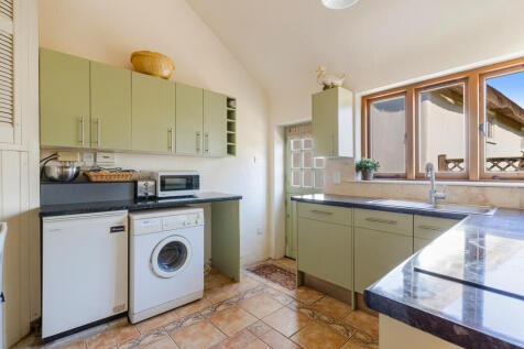 A18 - The Keeping Place South Huish - 250305