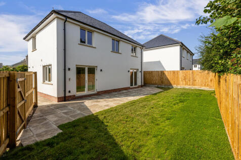 16 Alston Rise