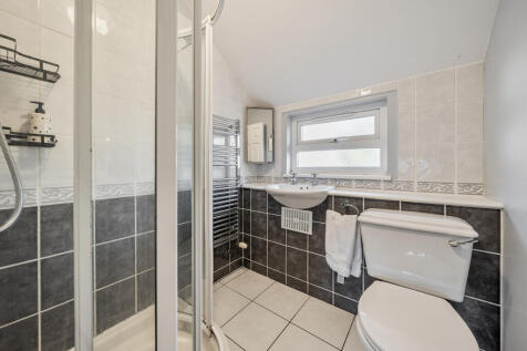 1383688-18-691df7b8a3680