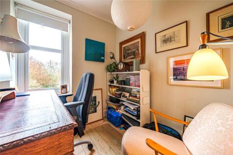 Bedroom 6/Study