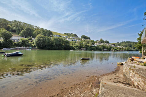 TidesReach2025Tides Reach 8 Yealm Rd (7)13