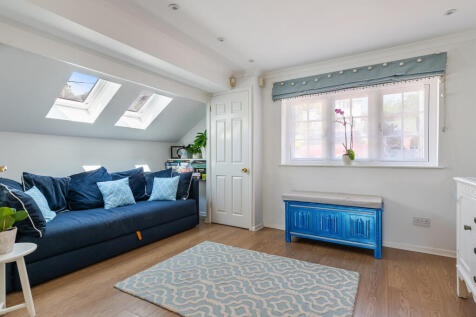 A42 - Higher Orchard 7 Court Road Newton Ferrers -