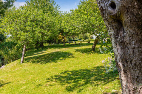 A13 - Higher Orchard 7 Court Road Newton Ferrers -