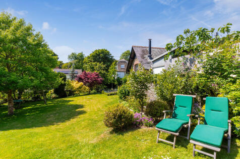 A09 - Higher Orchard 7 Court Road Newton Ferrers -