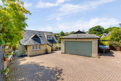 A02 - Higher Orchard 7 Court Road Newton Ferrers -