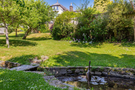 A11 - Higher Orchard 7 Court Road Newton Ferrers -