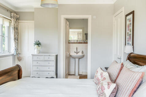 1354464-37-68d3f53d0eb93-ARW-1