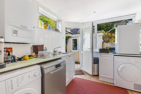 A29 - 5Gomorin, Newton Ferrers - 250929