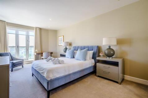 8468556-interior21.jpg