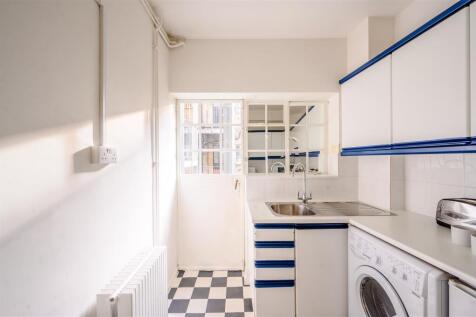 8444245-interior06.jpg