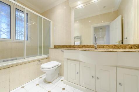 8451958-interior16.jpg