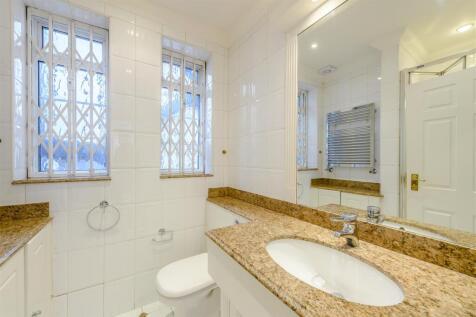 8451958-interior24.jpg