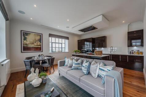8316099-interior43.jpg