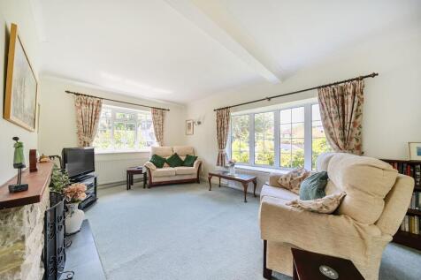 Sitting / Dining Room
