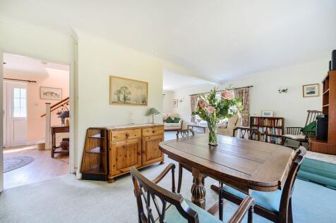 Sitting / Dining Room