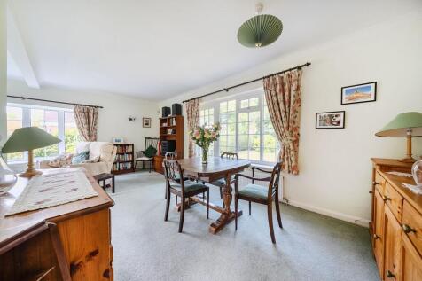 Sitting / Dining Room
