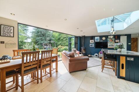 Kitchen / Breakfast Room
