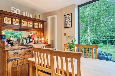 Kitchen / Breakfast Room