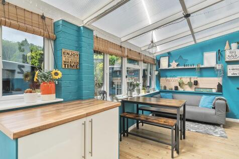 Breakfast / Utility Room
