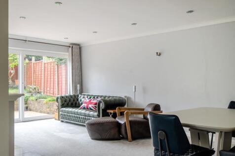 Sitting / Dining Room
