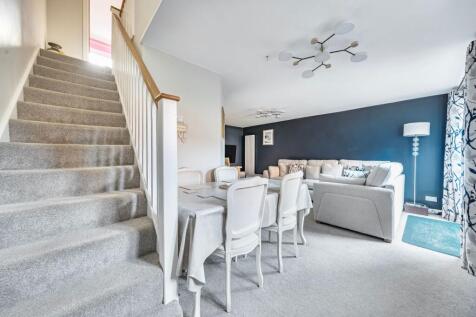 Sitting / Dining Room