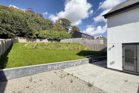 Plot 3 Rear.jpg
