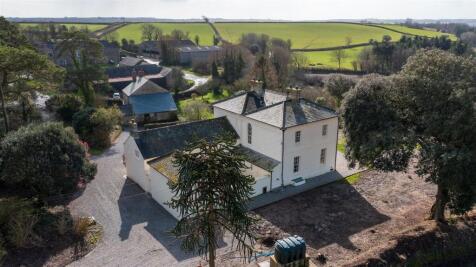 0324_05 - Tregare, TR2 4HP (Large) (13).jpg