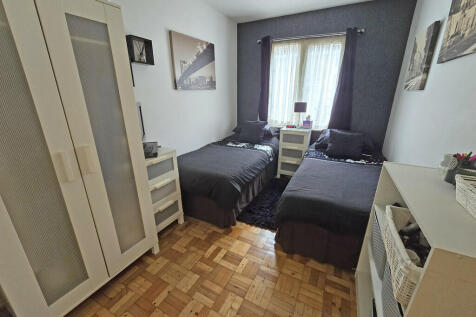 GF BED 8