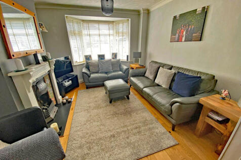 lounge 3