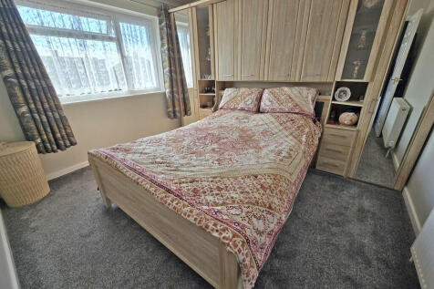 Pink bed 1