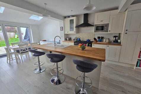 Kitchen (2)