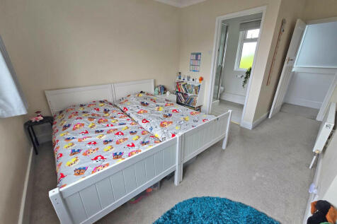 Boxroom (3)