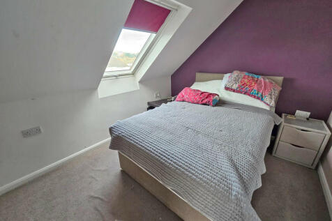 Bedroom (2)