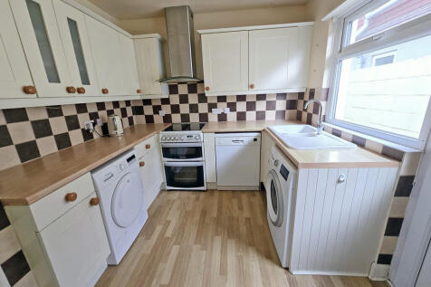 Kitchen (2)