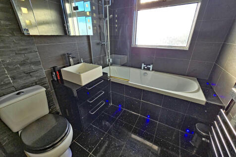 Bathroom (3)