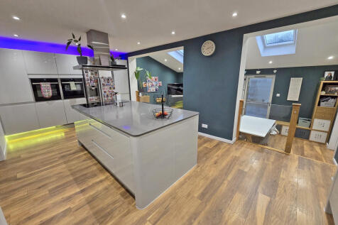 Kitchen (1)