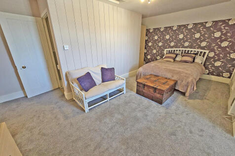 Grey Room (3)