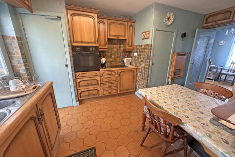 Kitchen (2)