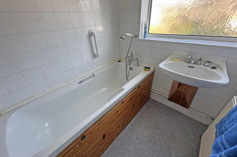Bathroom (1)