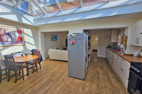Kitchen (1)