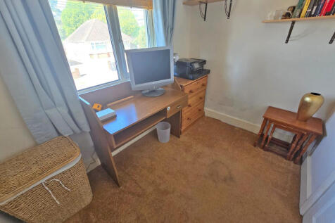 Loft Bedroom (2)