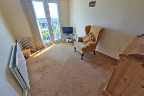 Loft Bedroom (7)